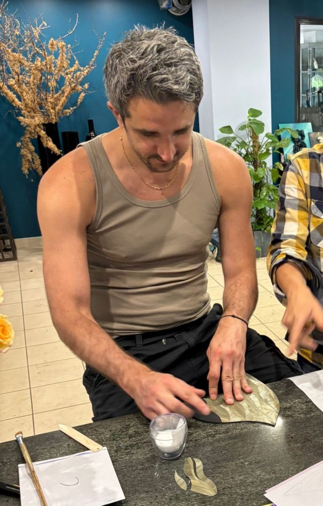 Guillaume Atelier SOTTILE artisan en marqueterie de paille