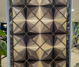 tableau personnalisé en marqueterie de paille avec cadre peint et ficelles doré incorporé